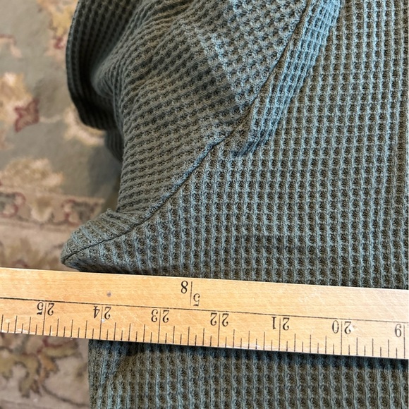 Wesc Henley Thermal Aztec Olive color size XL - Picture 7 of 10